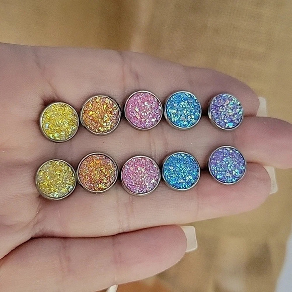 Pastel Druzy Stud Earrings, choice of color - Picture 1 of 9
